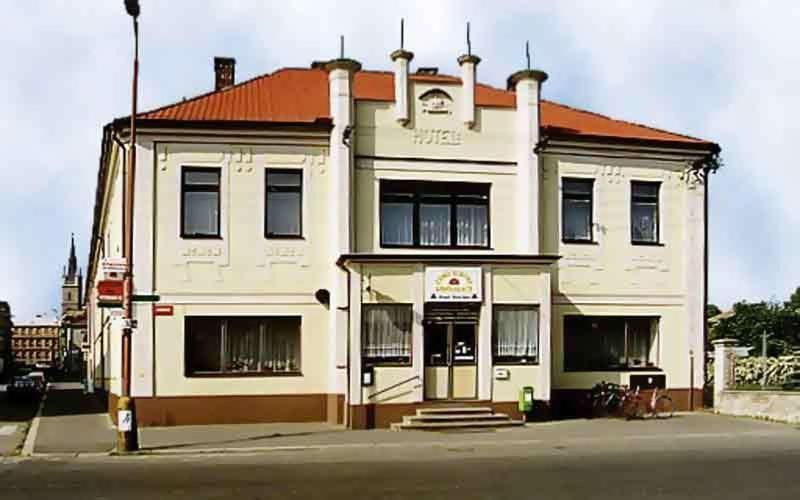 Čáslav Penzion Ceska Koruna מראה חיצוני תמונה